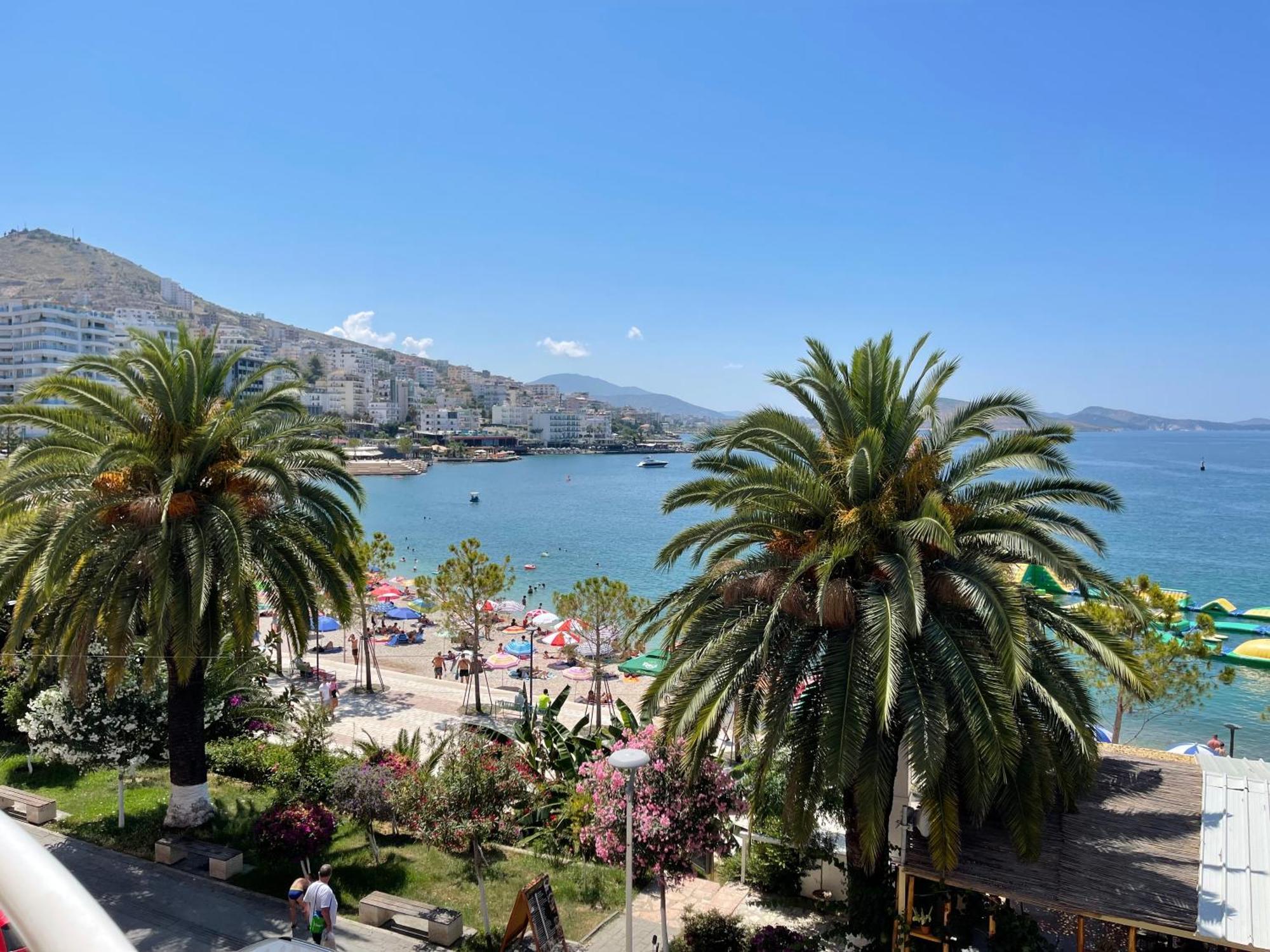 Caramel Sun Studios Apts Sarandë 外观 照片